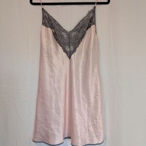 Chic Blush Lace Chemise